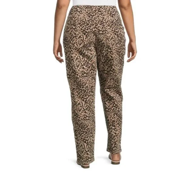 Leopard Print Jeans Womens Plus 26W Straight Leg Stretch Denim 5 Pocket Mob Wife - Picture 2 of 14